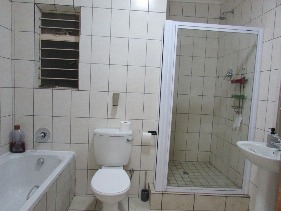 2 Bedroom Property for Sale in Pellissier Free State